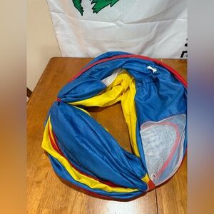 Kids collapsible play tunnel